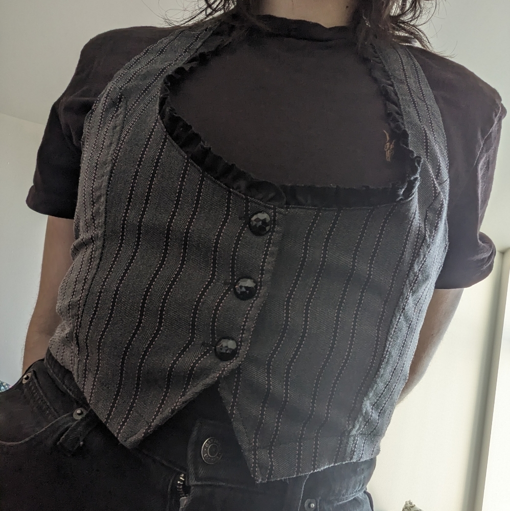Y2K vest
